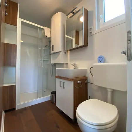 船上ホテル Hausboot - Floating House Water Lily *