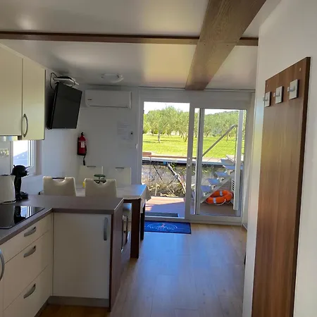 Hausboot - Floating House Water Lily * Pola