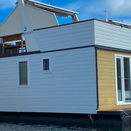 Hausboot - Floating House Water Lily