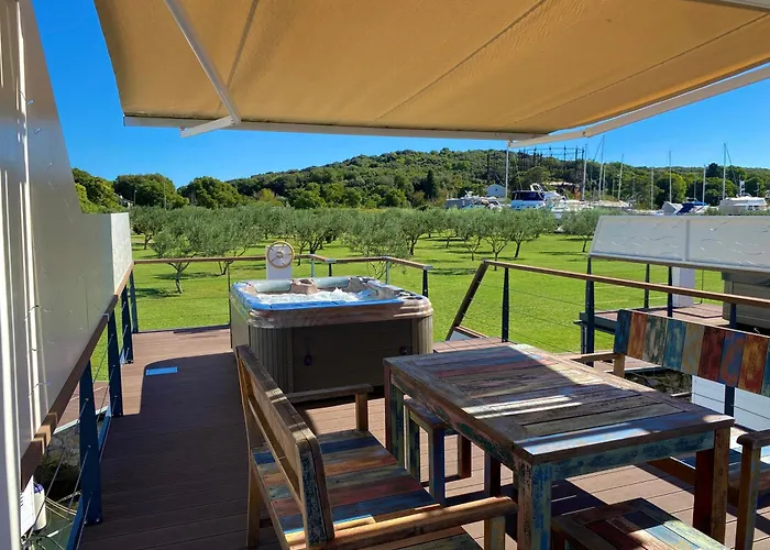 Hausboot - Floating House Water Lily * 普拉