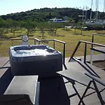 Hausboot - Floating House Water Lily Botel *