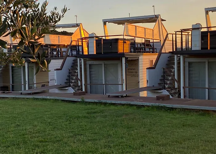 Båthotell Hausboot - Floating House Water Lily *